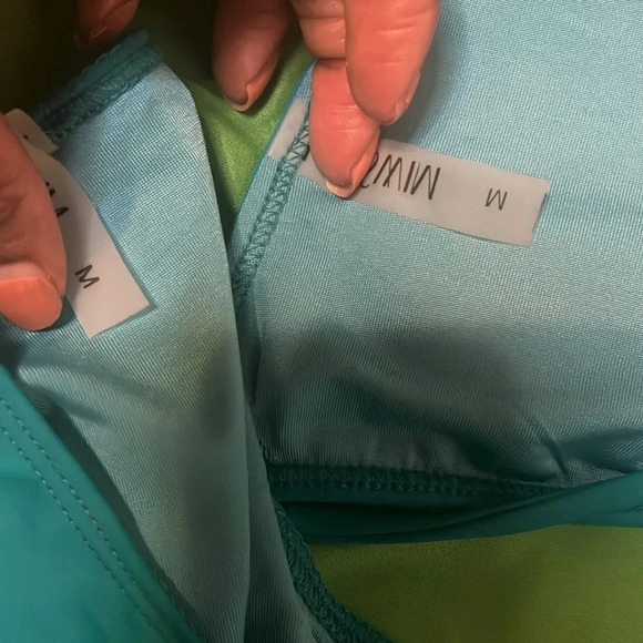 NWOT Icon Swim Swimsuit size Medium - Picture 5 of 6